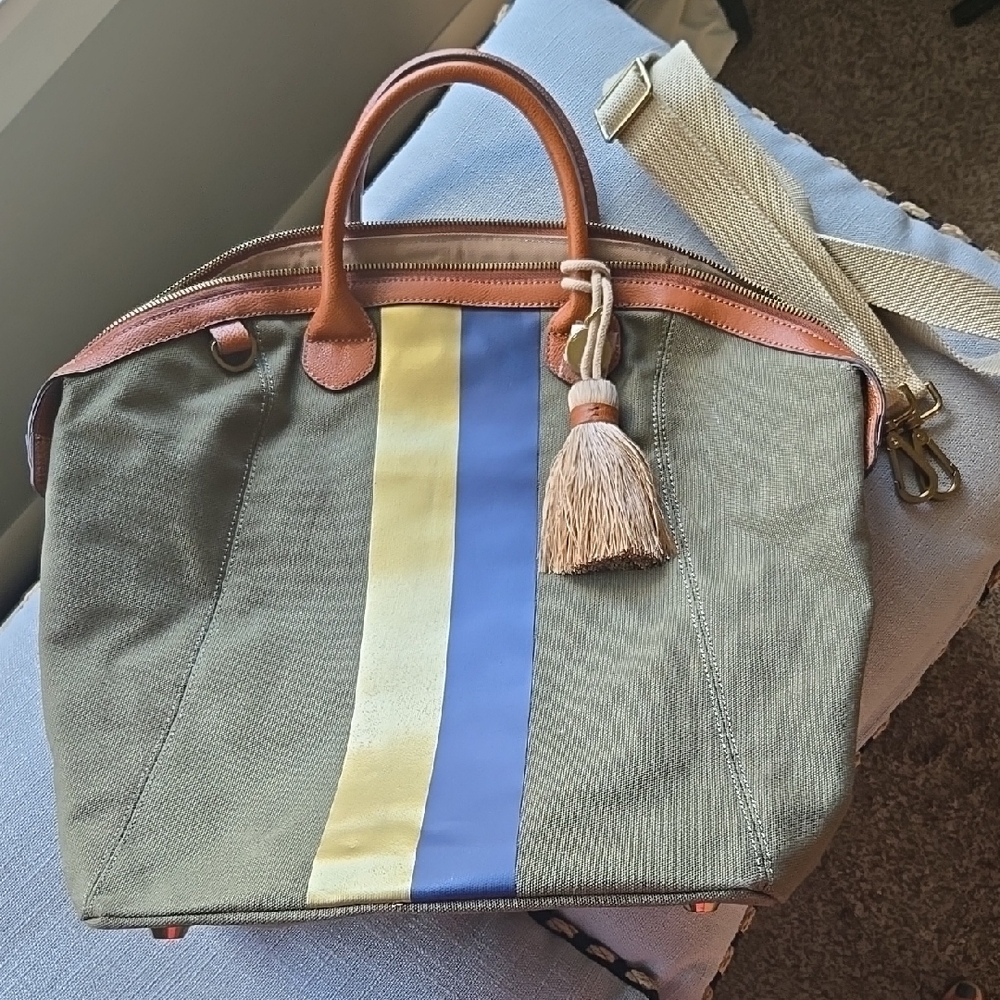 GILI Stylish Olive Green Tote Bag with Blue and Yellow Stripes 💚